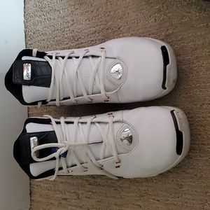 Jordan 17 2016 release. Copper size 11 good condition